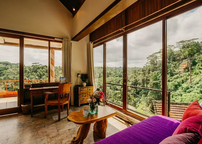Heaven View 4 Bedroom Sayan Villa